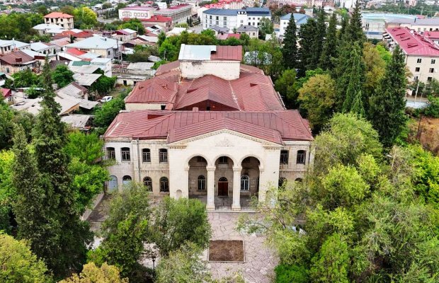 Bu il Xankəndidə Dövlət Dram Teatrının binasının bərpasına başlanılacaq