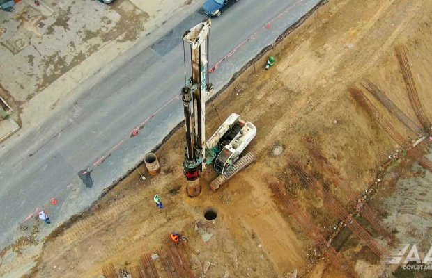 Körpüyə aparan yanaşma yollarının genişləndirilməsinə başlanılıb