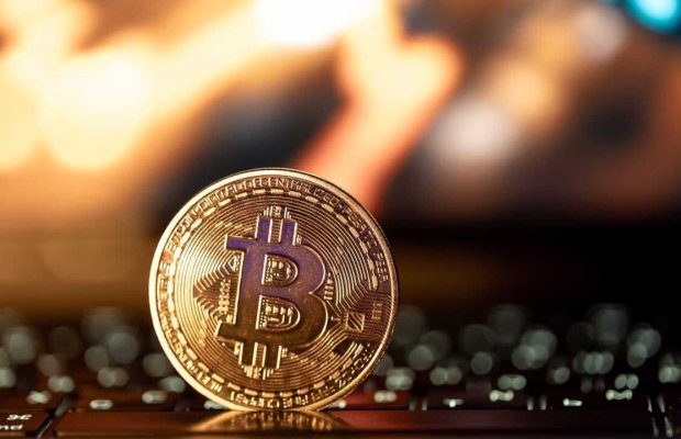Bloomberg xəbər verir ki, Böyük Britaniya kağız ehtiyatlarından imtina etməyi planlaşdırır