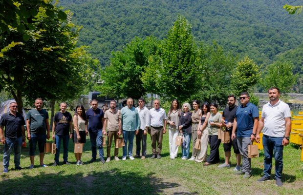 “Aqrar Tədarük və Təchizat” ASC- jurnalistlər üçün milli mətbuatımızın 150 illik yubileyinə həsr olunan mediatur təşkil edib