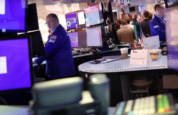 Wall Street Çərşənbə axşamı günü bağlanır, S&P 500 rekord həddə çatır