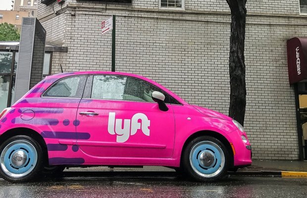 Taksi xidməti Lyft rüblük xalis mənfəətini 8 dəfə artırıb