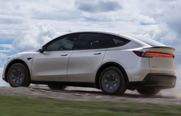Tesla Çində Yeni Model Y L üçün sifarişlər qəbul etməyə başladı