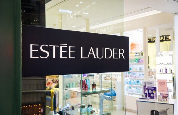 Estee Lauder ildə 1 milyard dollara qədər qənaət etmək üçün 7000-ə qədər işi ixtisar edə bilər