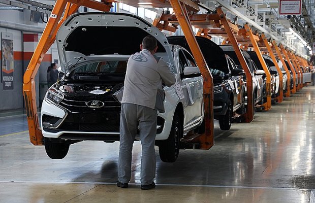 AvtoVAZ sentyabrın 29-dan altı ay müddətində 4 günlük iş həftəsinə keçə bilər