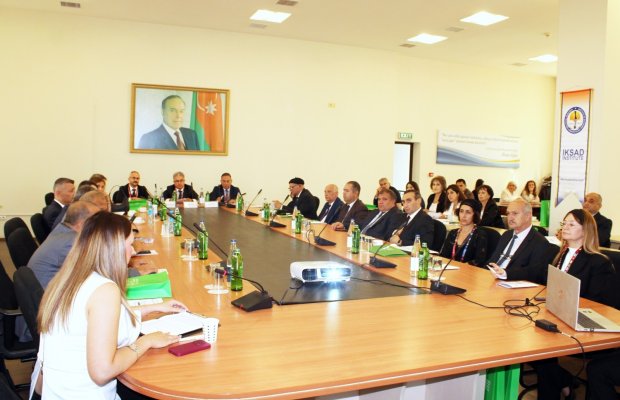 “Konstitusiya və Suverenlik İli”nə həsr olunmuş ikigünlük beynəlxalq elmi konfrans keçirilib