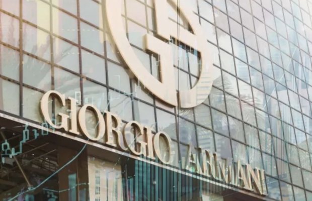 Armani azlıq payını satmaq üçün danışıqlara başlayıb.