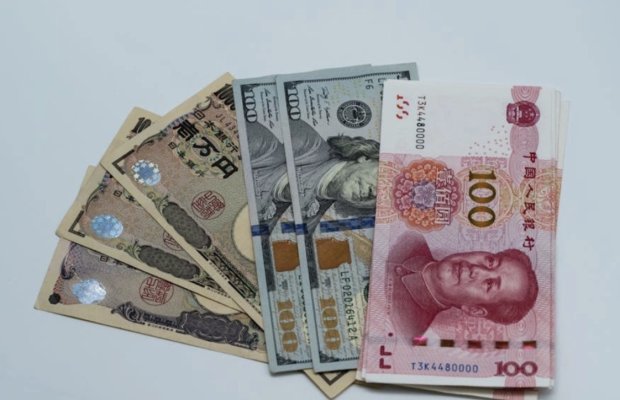 Rubl, neftin qiymətinin artmasına baxmayaraq səhər yuana qarşı biraz daha ucuzdur