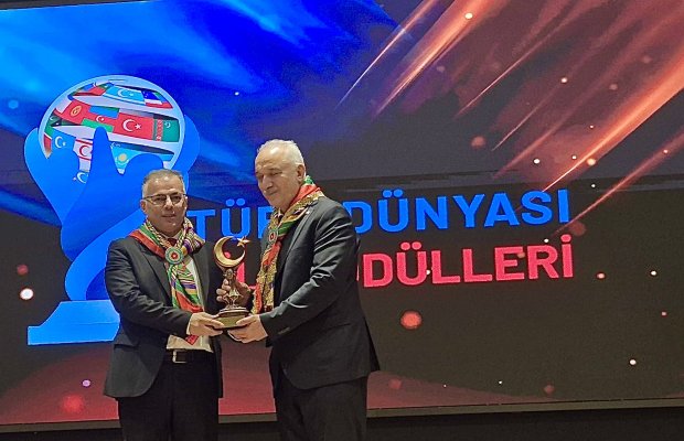 Vüsal Qasımlı “Türk Dünyası Elm Mükafatı”na layiq görülüb