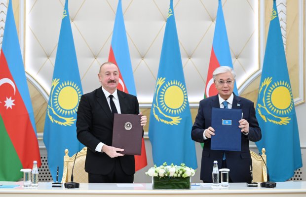 Azərbaycan–Qazaxıstan münasibətləri Türk birliyinin strateji sütunlarından biridir