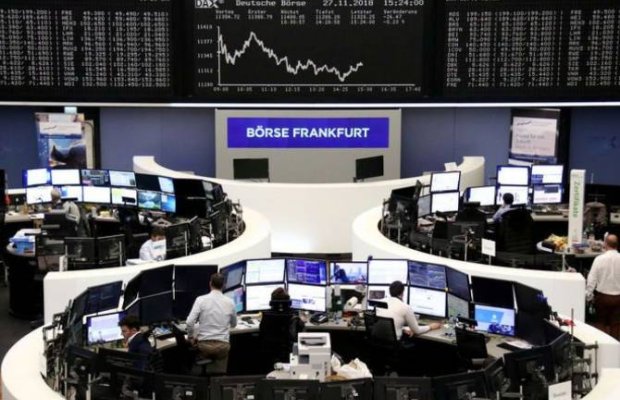 Avropa fond bazarları bazar ertəsi axşamı qarışıqdır.