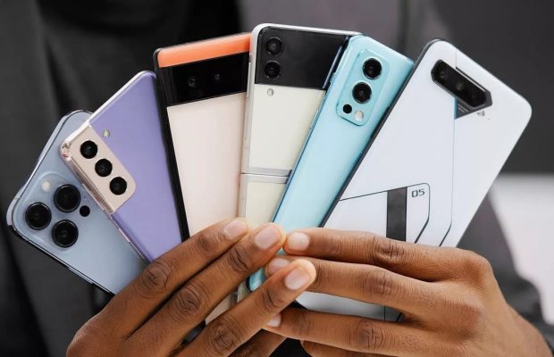 Qlobal smartfon bazarında artım qeydə alınıb